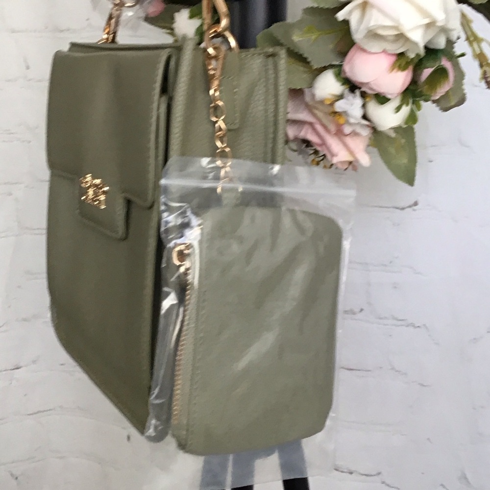Valentino Orlandi Olive Green Pebbled Leather Crossbody Bag - Picture 4 of 10
